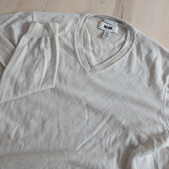 Joseph Abboud Cream V-Neck Sweater Soft Knit Timeless - Picture 6 of 9